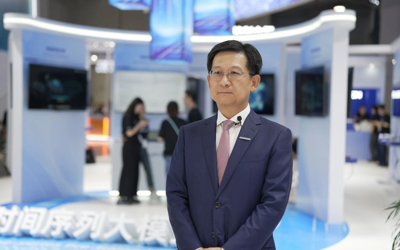 崔山受新华社专访：以工业具身智能沉构出产力，引领流程工业智能化升级